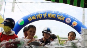 Gần 40 doanh nghiệp hội nhau tại phiên chợ Sóc Trăng, Kiên Giang