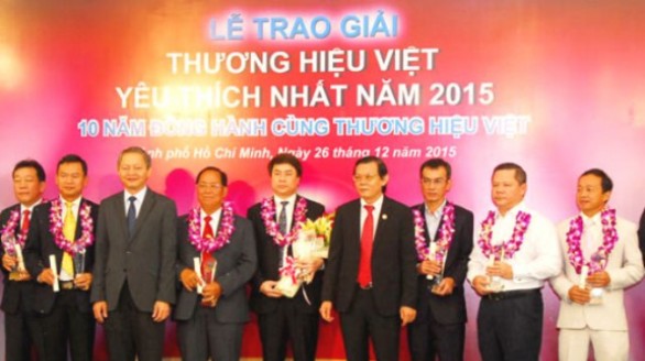 Vinh danh 35 doanh nghiệp có thương hiệu Việt được yêu thích nhất 2015