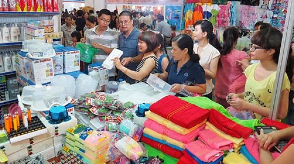 Hàng Thái Lan, Malaysia tăng tốc vào Việt Nam