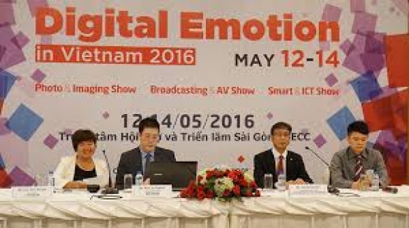 Triển lãm Digital Emotion 2016 khai mạc ngày 12-5