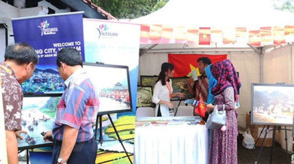 Việt Nam tham gia Hội nghị làng thế giới