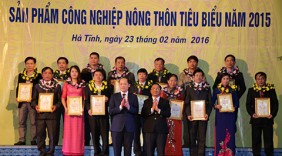 Hội chợ triển lãm sản phẩm công nghiệp nông thôn tiêu biểu khu vực phía Nam lần V năm 2016 diễn ra từ 28-7 đến 3-8 tại Bình Dương