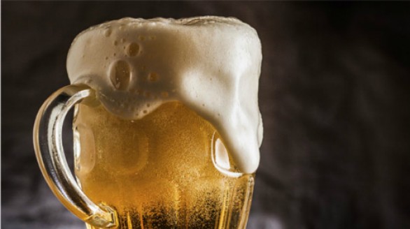 Uống nửa lít bia mỗi ngày có thể ngừa đột quỵ