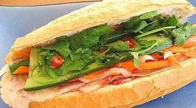 Cà phê, bánh mì Việt vào thực đơn của hãng bay Malaysia