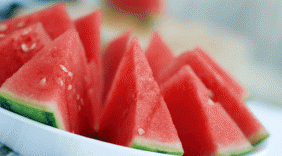 Những nguy hiểm khi ăn dưa hấu vào ngày nóng bức