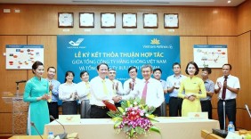 Hàng không - Bưu điện hợp tác đẩy mạnh ưu tiên dùng hàng Việt
