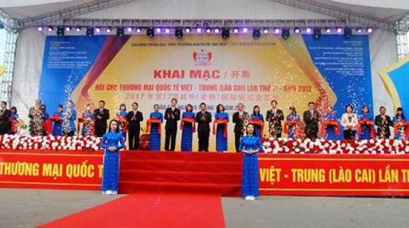 Lào Cai: Khai mạc Hội chợ thương mại quốc tế Việt - Trung 2017