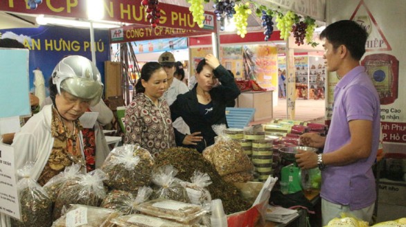 Nhiều giải pháp kích cầu hàng Việt tại Phú Yên