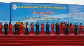 Hội chợ Thương mại, du lịch quốc tế Việt - Trung tại Móng Cái