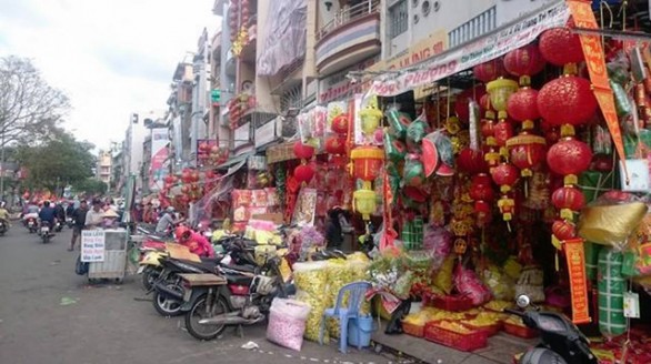 Thị trường trang trí tết: hàng Việt Nam được ưa chuộng