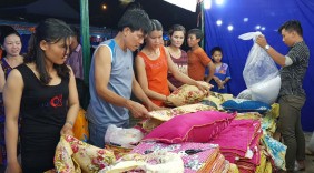 Phú Yên: Hàng Việt hút dân miền núi