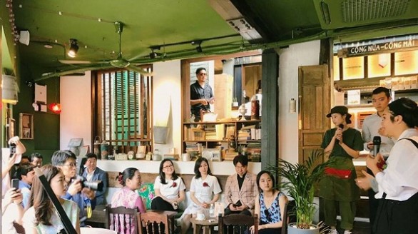 Cà phê Cộng đầu tiên tại Hàn Quốc và sự ủng hộ thương hiệu Việt