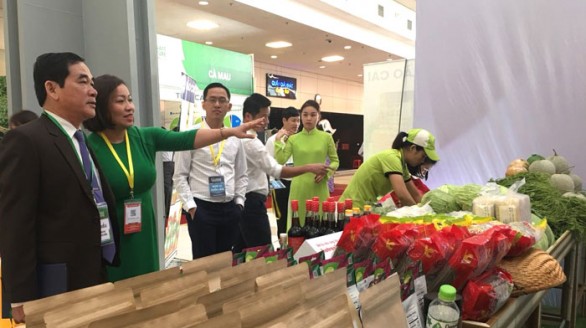 Tập đoàn Central Group Việt Nam tích cực hỗ trợ thu mua nông sản cho nông dân