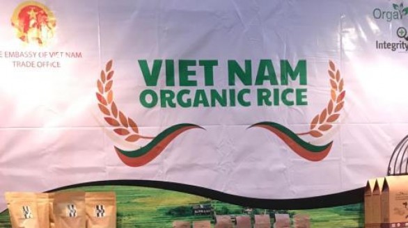 Giới thiệu gạo hữu cơ Việt Nam tại Hội chợ Go Green Expo 2018