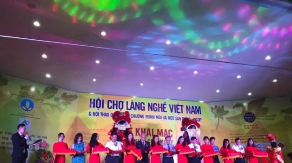 Khai mạc Hội chợ làng nghề Việt Nam năm 2018