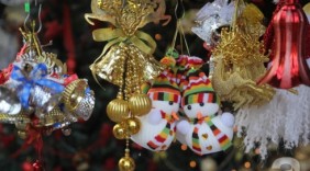 Thị trường sản phẩm trang trí Giáng sinh: Hàng Việt chiếm ưu thế