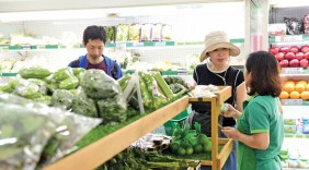Co.op Food vượt con số 400 cửa hàng: Đưa hàng Việt đến tận ngõ