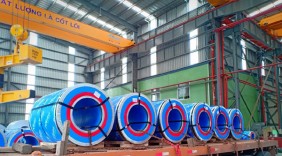 Tôn Pomina xuất khẩu lô hàng đầu tiên sau 2 tháng sản xuất