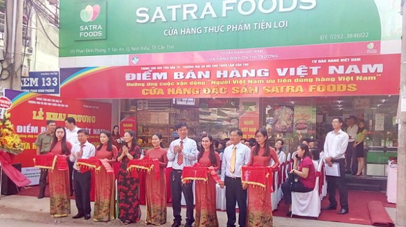 Khai trương điểm bán hàng Việt Nam cố định đầu tiên tại Cần Thơ