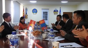 Kết nối hợp tác doanh nghiệp Việt Nam với tỉnh Govi - Altai (Mông Cổ)
