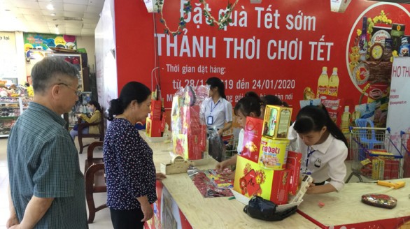 Thị trường giỏ quà Tết 2020: Hàng Việt, đặc sản địa phương được ưa chuộng