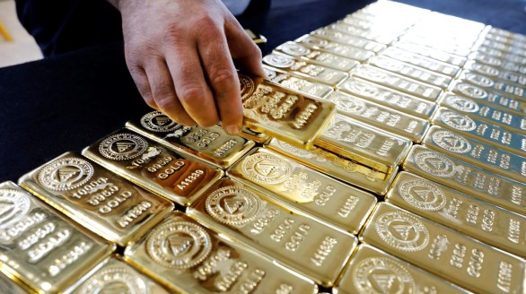 Giá vàng trong nước tiếp tục giảm, đồng USD có thể tiếp tục tăng giá