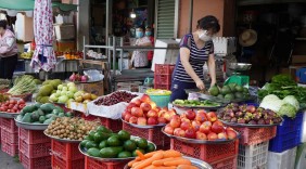 Gần 200 chợ truyền thống ở TP HCM hoạt động trở lại, thị trường hàng hóa các tỉnh phía Nam tiếp tục ổn định