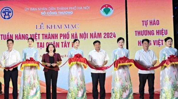 Hơn 90 gian hàng tham gia Tuần hàng Việt thành phố Hà Nội năm 2024