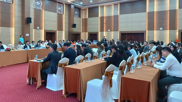 Khơi thông nguồn lực số, đưa bản sắc địa phương vươn tầm quốc tế