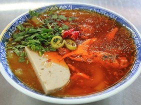 Bánh canh Nam Phổ - món ngon nổi tiếng xứ Huế
