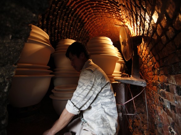 Làng nghề gốm sứ Đông Triều